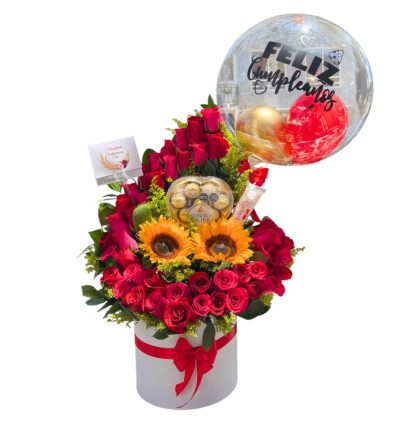Arreglo floral con rosas rojas, girasoles y chocolates Ferrero