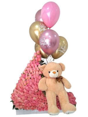 Rosas rosas con peluche y globos de cumpleaños